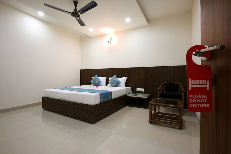 Oyo 8954 Hotel Joy