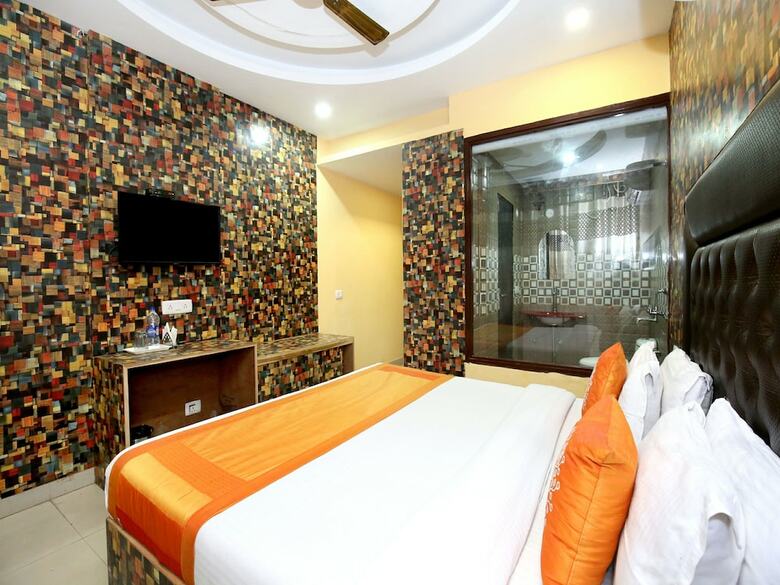 Oyo 8622 Hotel Grand Inn