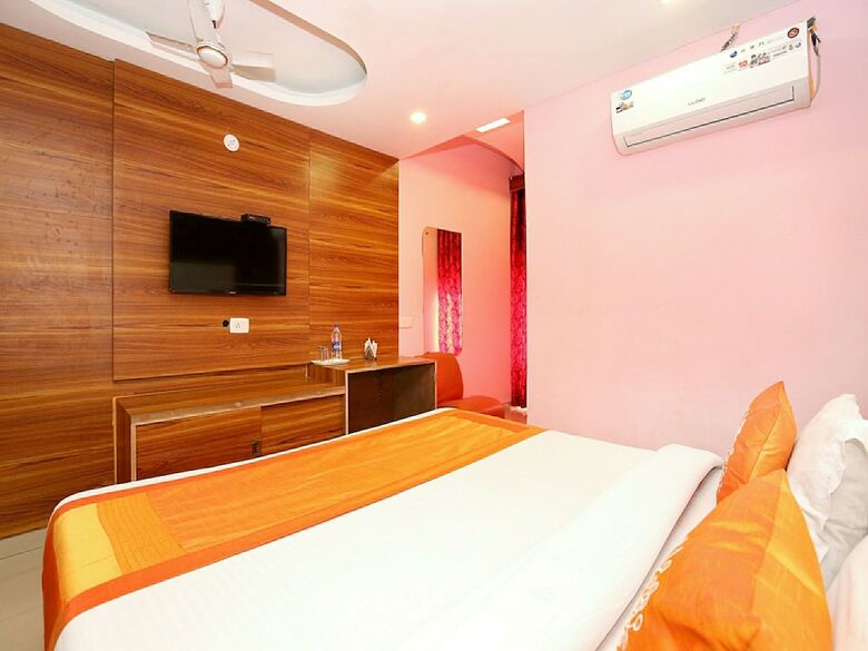 Oyo 8622 Hotel Grand Inn