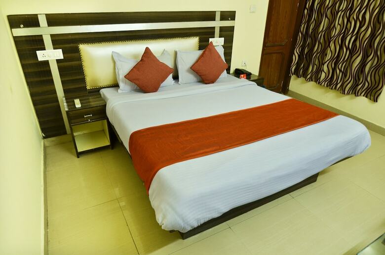 Hotel Oyo 8073 Grand Residency