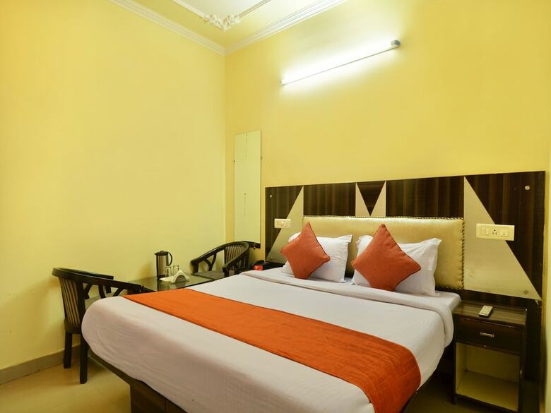 Hotel Oyo 8073 Grand Residency