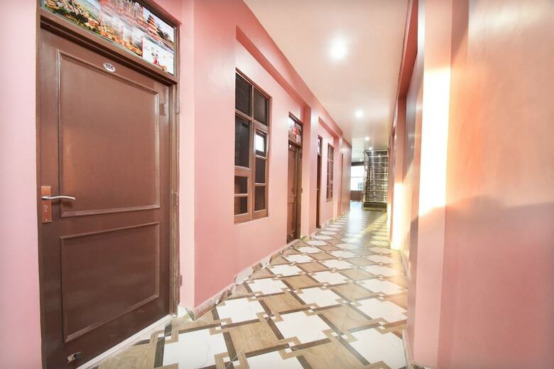 Oyo 8452 Hotel New Arya 2