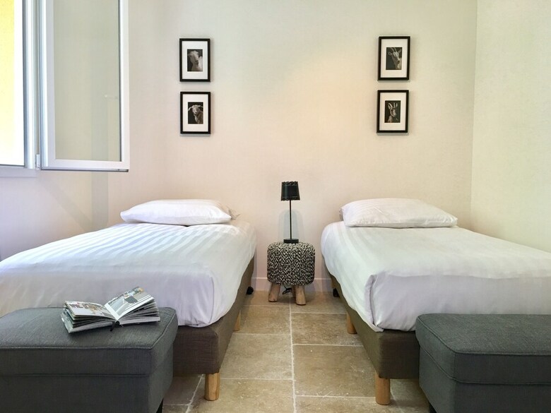 Villa 121