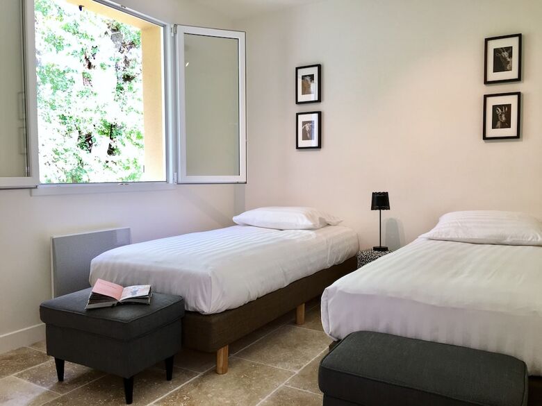 Villa 121