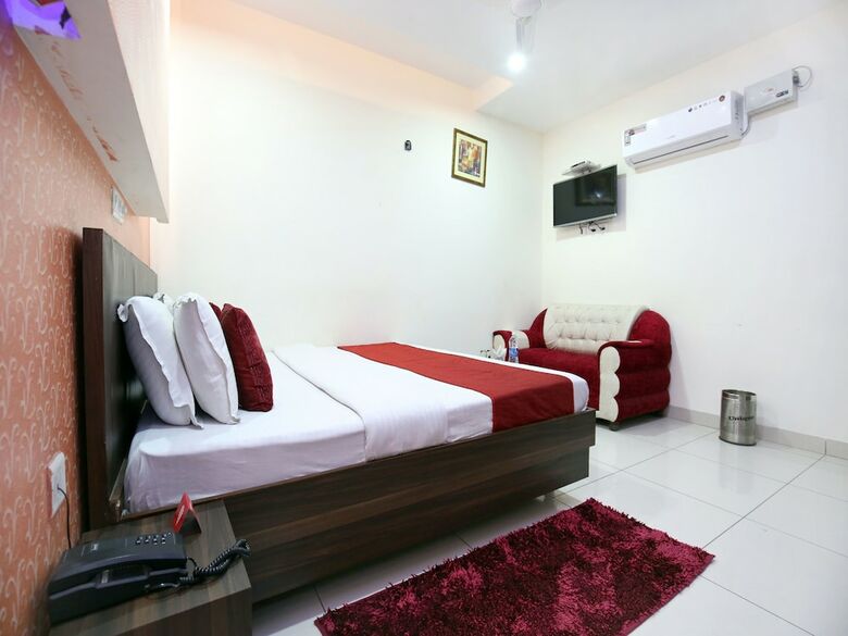 Hotel Oyo 8959 New Dk Palace