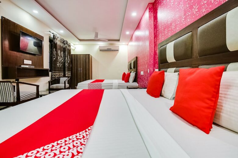 Oyo 9040 Hotel Alpine