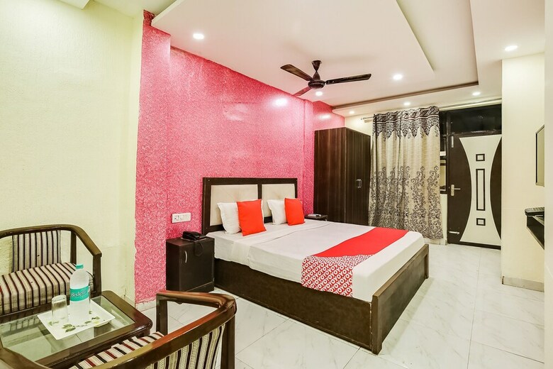 Oyo 9040 Hotel Alpine