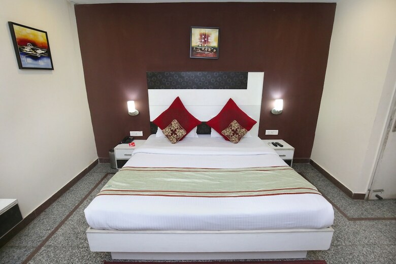 Oyo 9575 Hotel Absolute Comfort