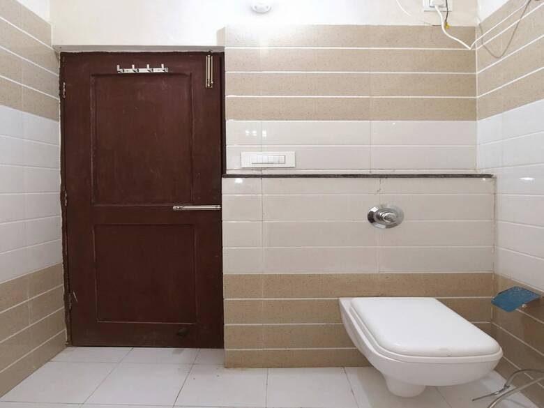 Oyo 10070 Hotel Satkar Regency