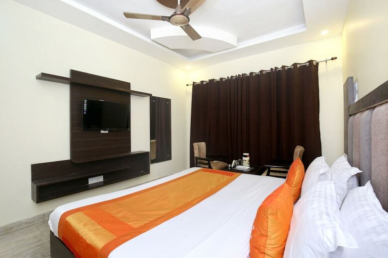 Oyo 322 Hotel Royal
