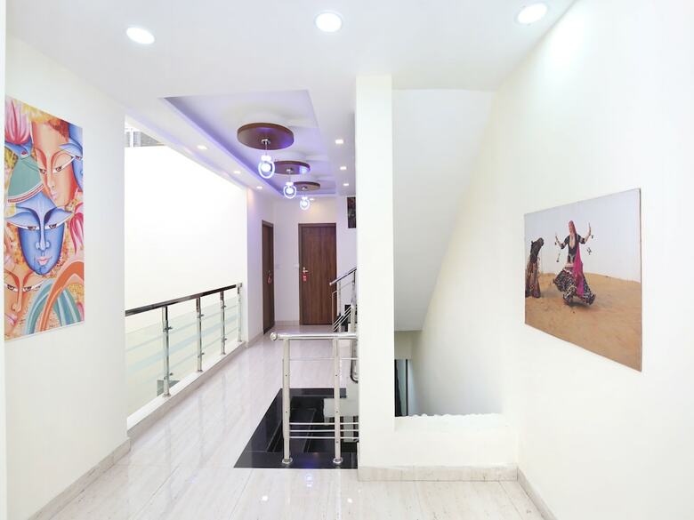 Oyo 322 Hotel Royal