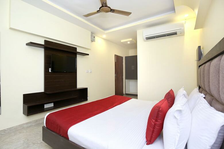 Oyo 322 Hotel Royal