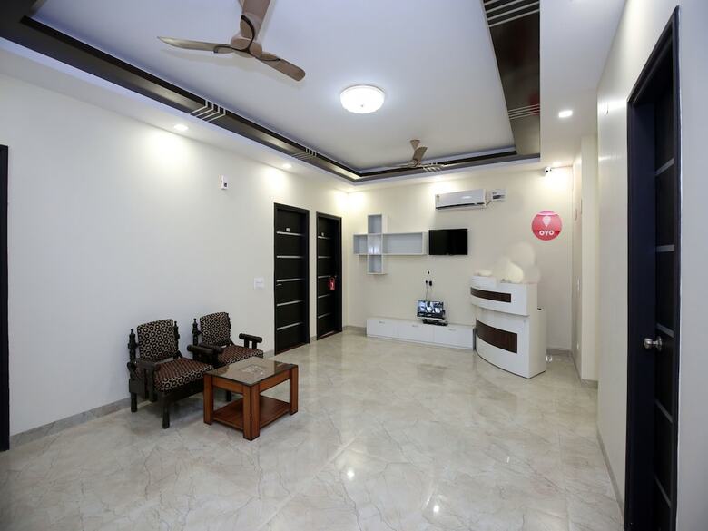 Hotel Oyo 9940 Shashank Villa