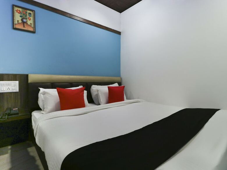 Capital O 9822 Hotel Seven