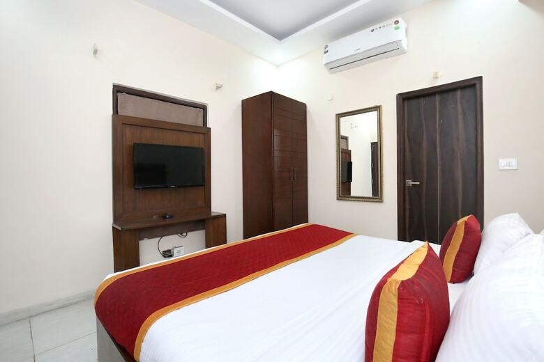 Oyo 10386 Hotel Jimmy