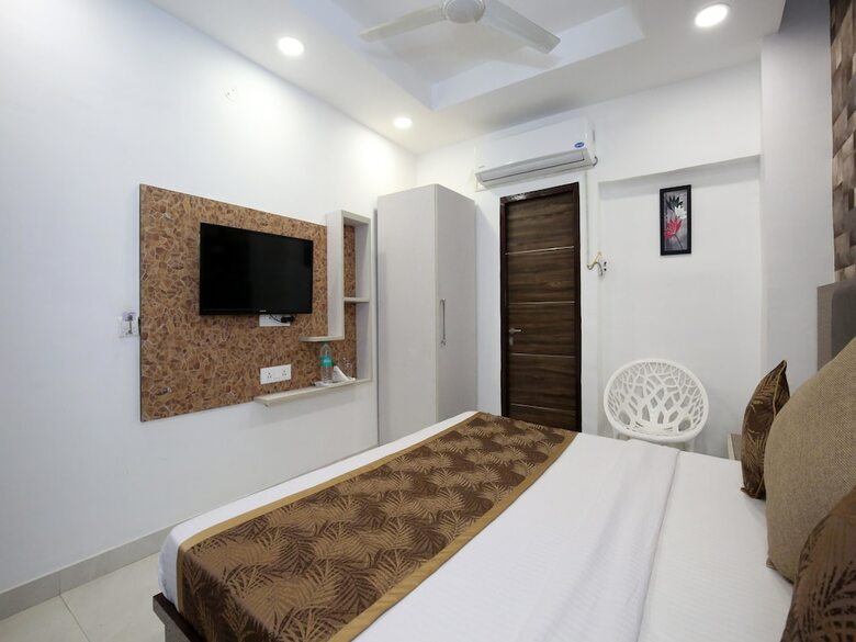 Hotel Oyo 9732 Nayagaon