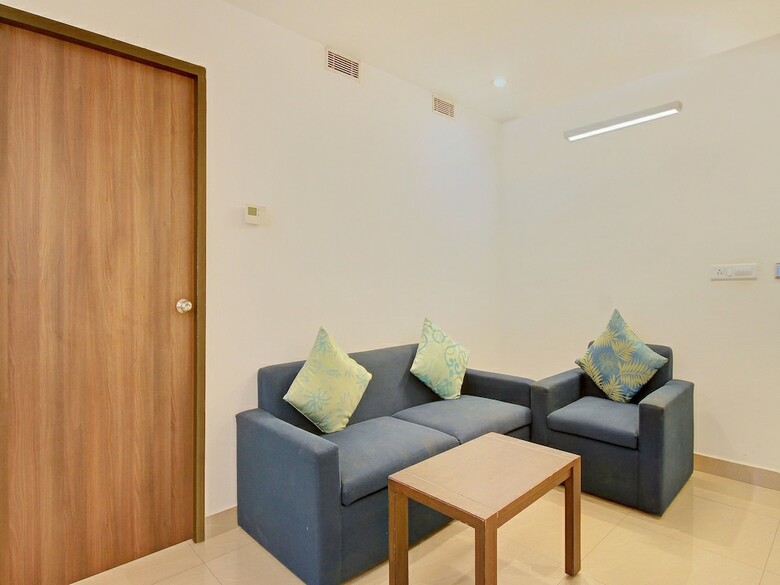 Hotel Oyo 10744 Grand Marena