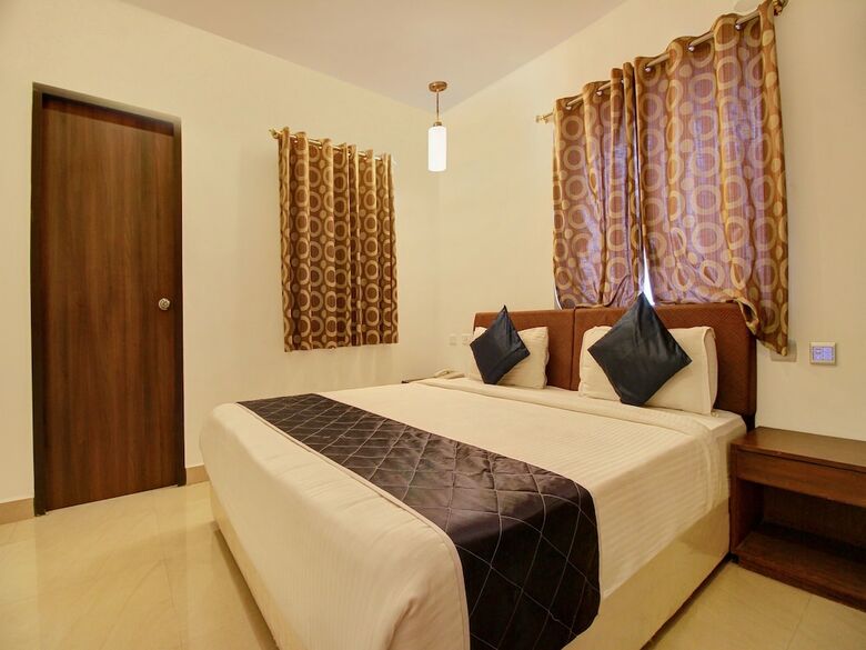 Hotel Oyo 10744 Grand Marena