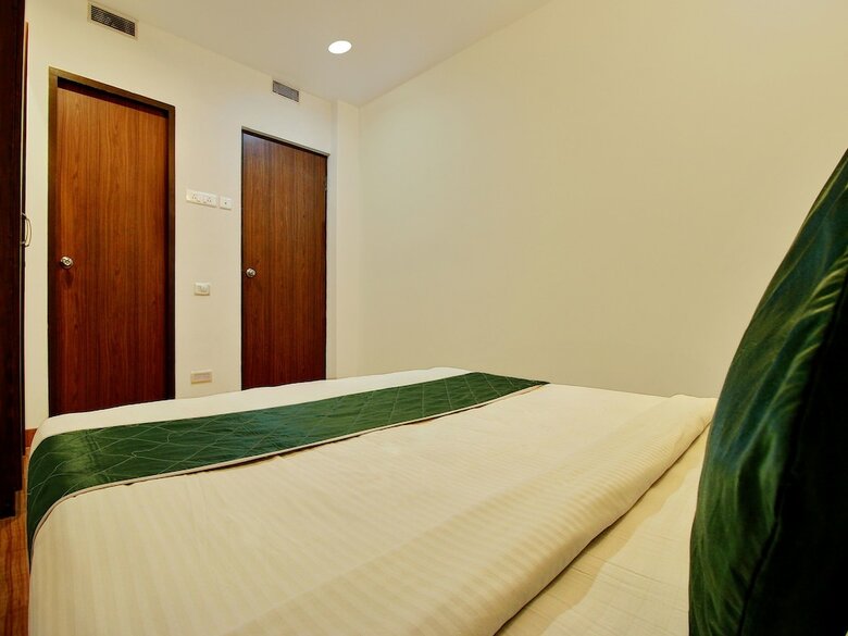 Hotel Oyo 10744 Grand Marena