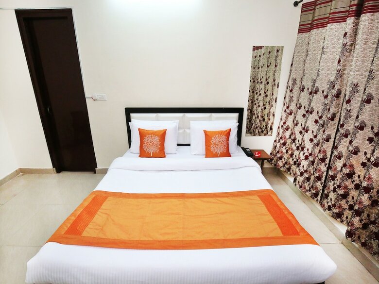 Oyo 10377 Hotel Tango