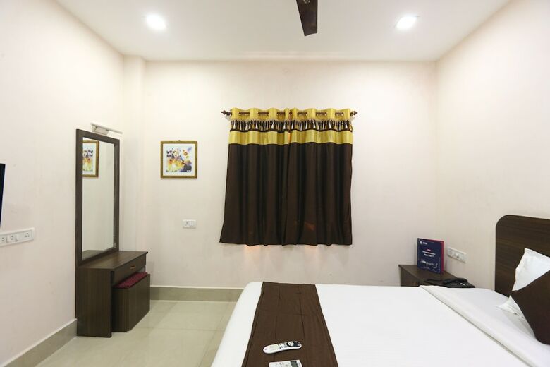 Hotel Oyo 1246 Raaj Residency