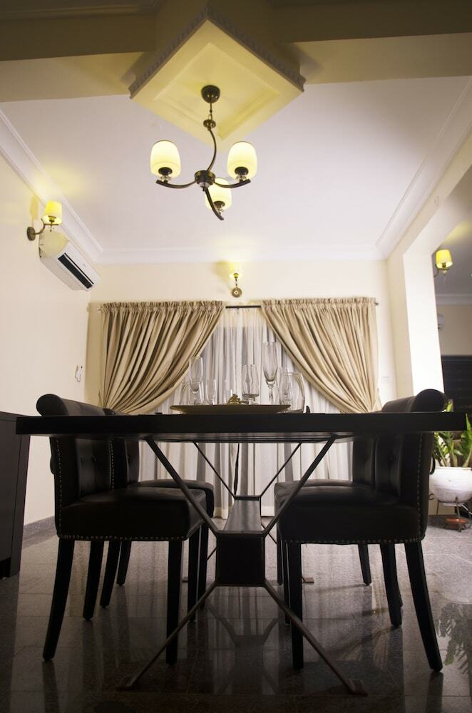 Gemini Place Apartments