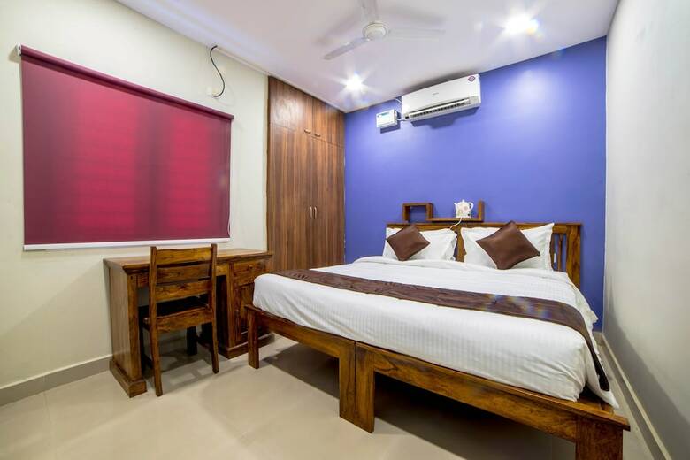 Hotel Oyo 6375 Perungudi