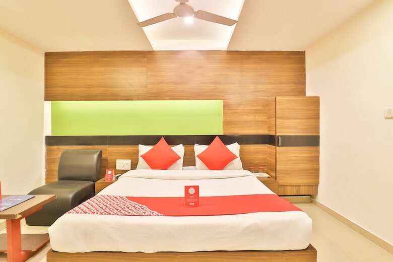 Oyo 6752 Hotel Apollo