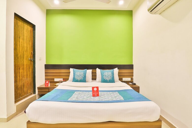 Oyo 6752 Hotel Apollo