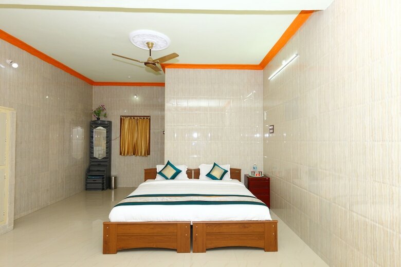 Hotel Oyo 7747 Ss Residency
