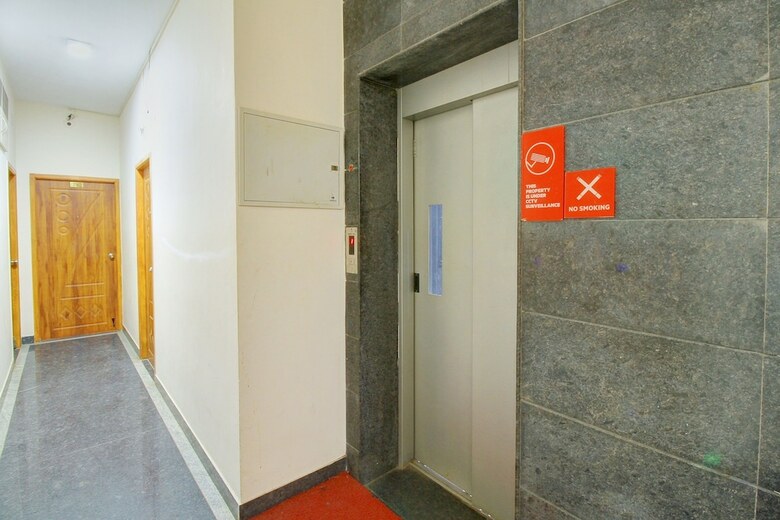 Hotel Oyo 8679 Akash Park
