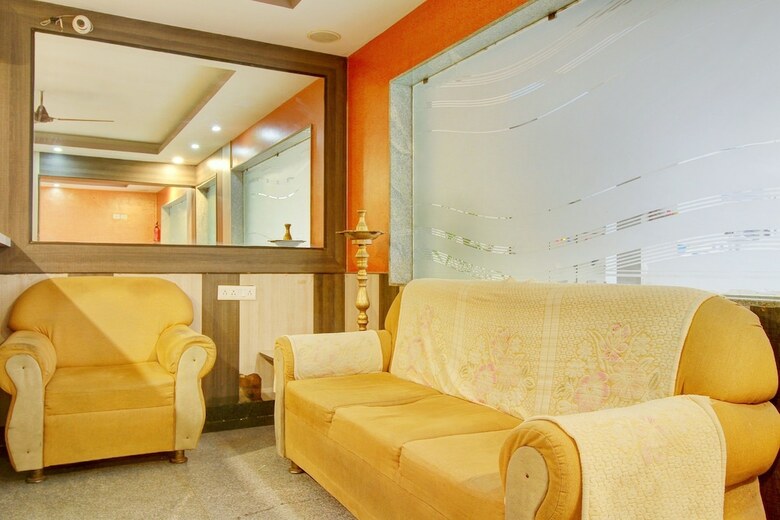 Hotel Oyo 8679 Akash Park