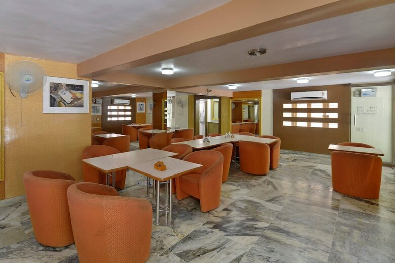 Oyo 10499 Hotel Shiv Shakti
