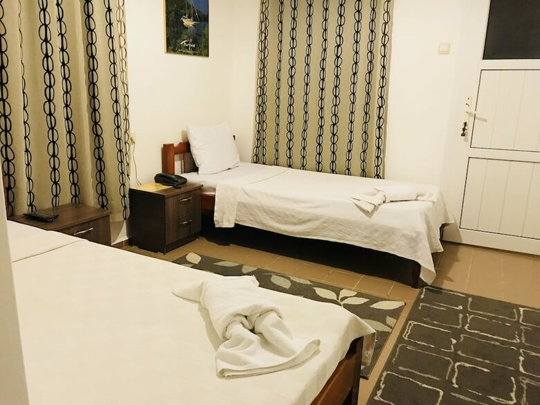 Hotel Cam Otel