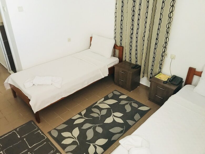 Hotel Cam Otel