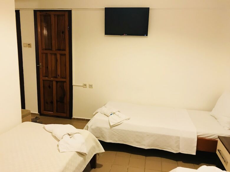 Hotel Cam Otel