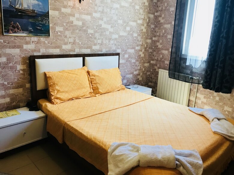 Hotel Cam Otel