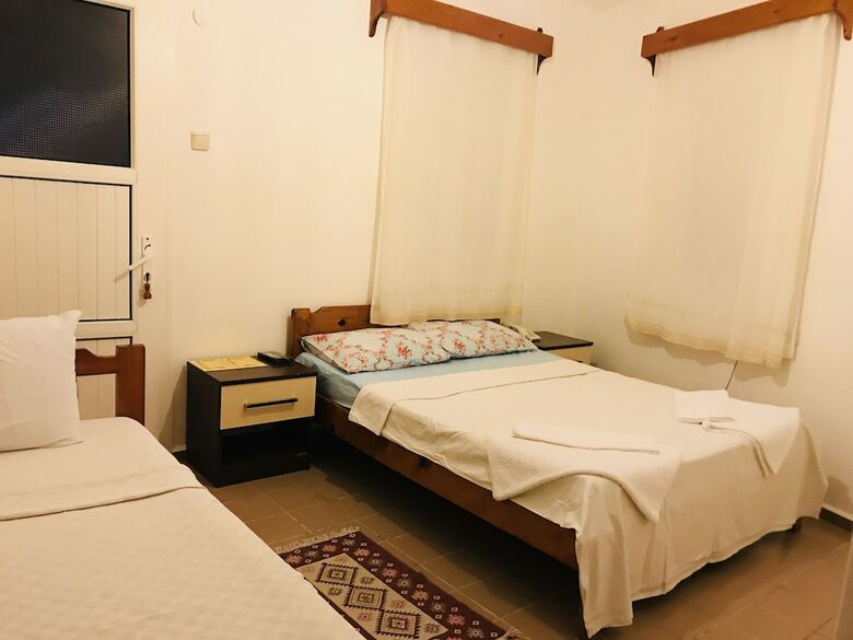 Hotel Cam Otel