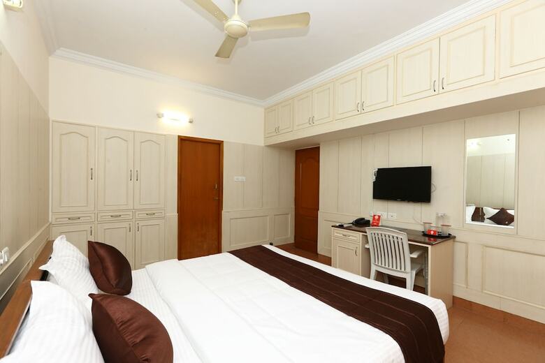 Hotel Oyo 8355 Tranquil Nest