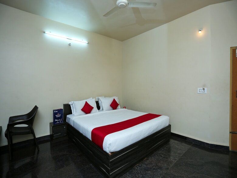 Oyo 9262 Recluse Premiere Hotel