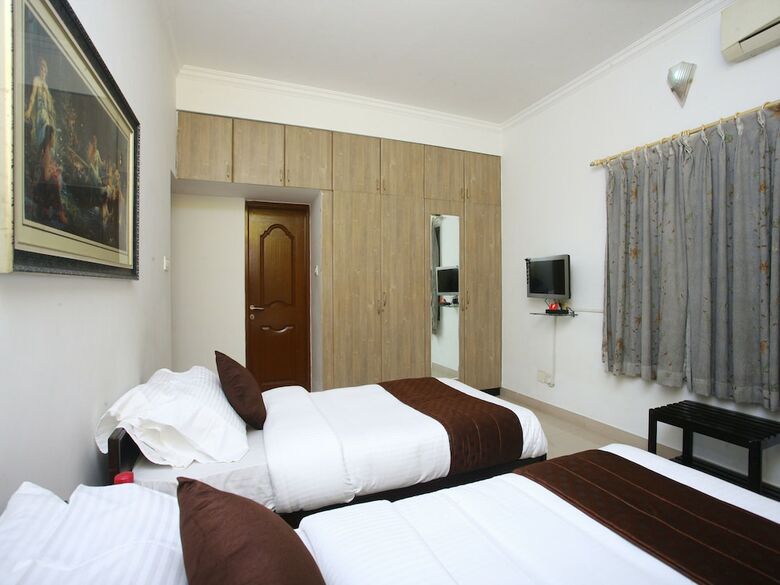 Hotel Oyo 10120 Felicity Inn Guindy