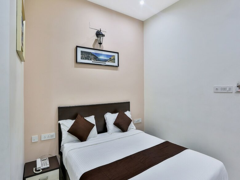 Hotel Oyo 9258 Rd Towers