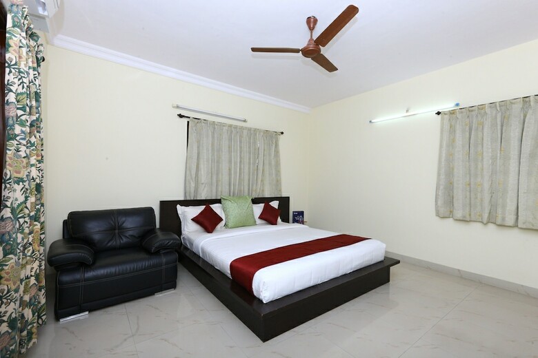Hotel Oyo 9257 Egmore