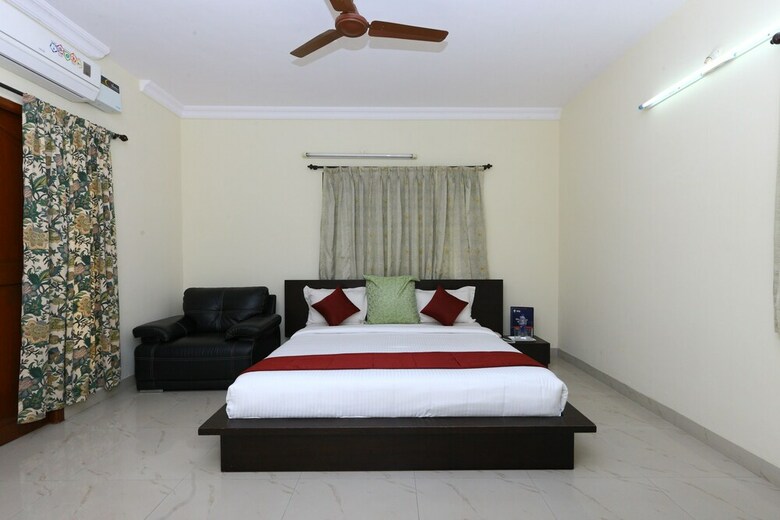 Hotel Oyo 9257 Egmore