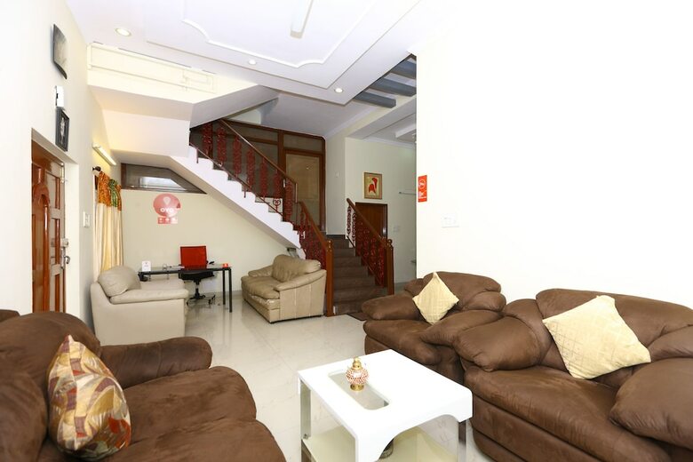 Hotel Oyo 9257 Egmore