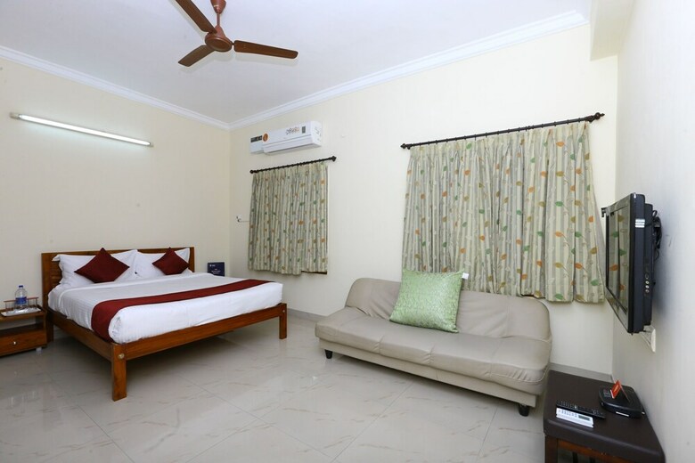 Hotel Oyo 9257 Egmore