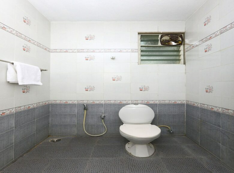 Hotel Oyo 9257 Egmore