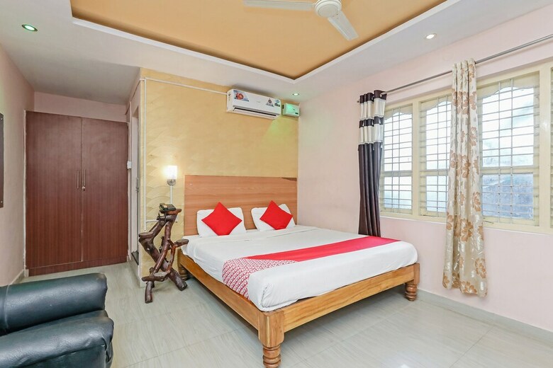 Hotel Oyo 9592 Maharaja Palace Resort