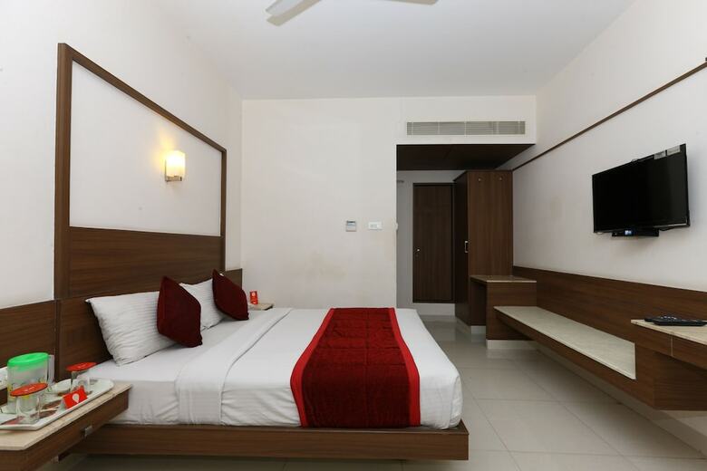 Hotel Oyo 4658 Akil Residency