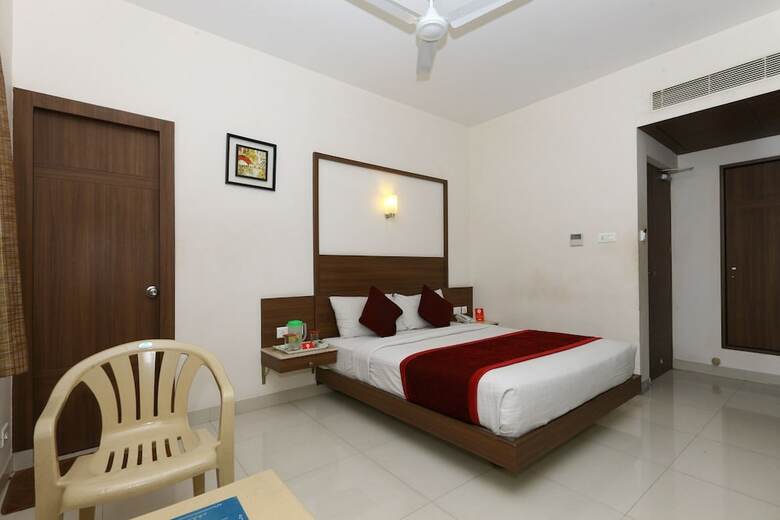 Hotel Oyo 4658 Akil Residency